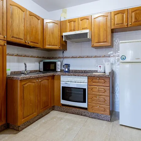 2a Abrigos, Wifi Y Balcon *